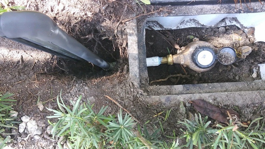 Fort-Lauderdale-install-new-separate-irrigation-water-meter Fort-Lauderdale-install-new-separate-irrigation-water-meter